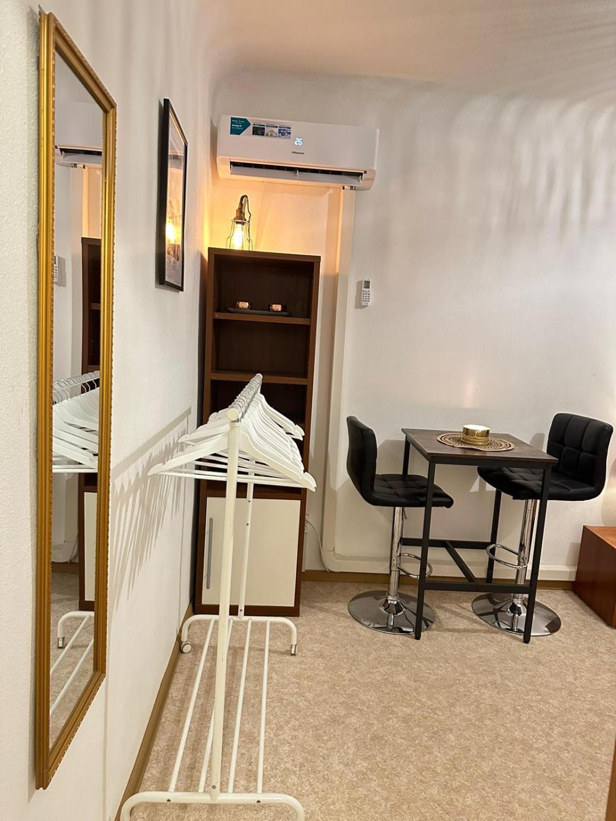 Peaceful 2 Room 50M2 Centric 10 Min To Old Town Ac Riga Luaran gambar